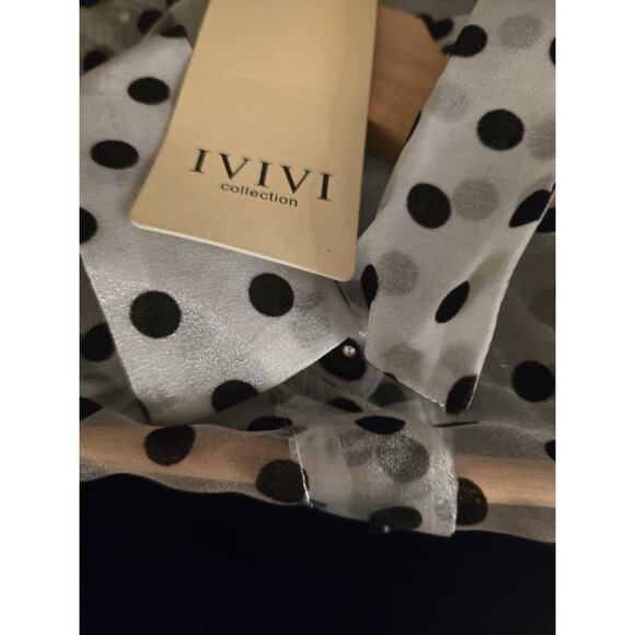 IVIVI Collection Sheer Button Front Polka Dot Blouse NWT B&W Size Small - Picture 4 of 4